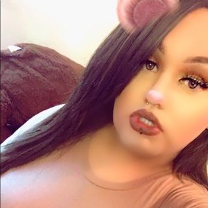 Meet your Posher, Beebee